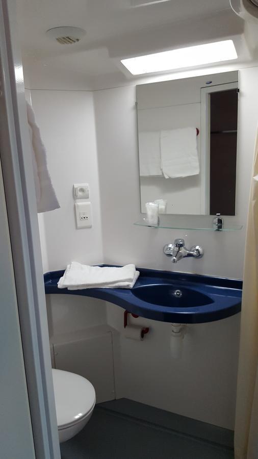 Le Cormoran Hotel Gonfreville-lʼOrcher Eksteriør billede